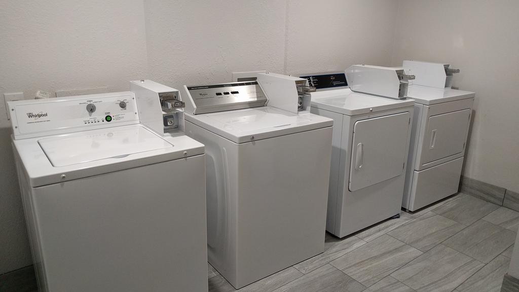 クオリティ イン レキシントン エクステリア 写真